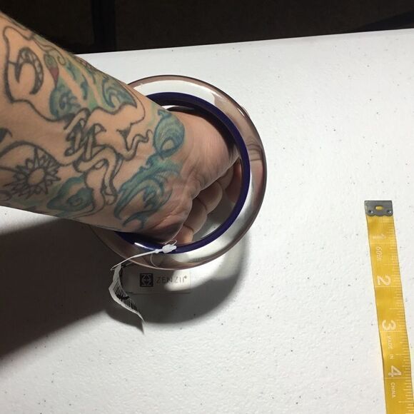 ZENZii Medium Resin Bangle (G1) - Picture 4 of 6